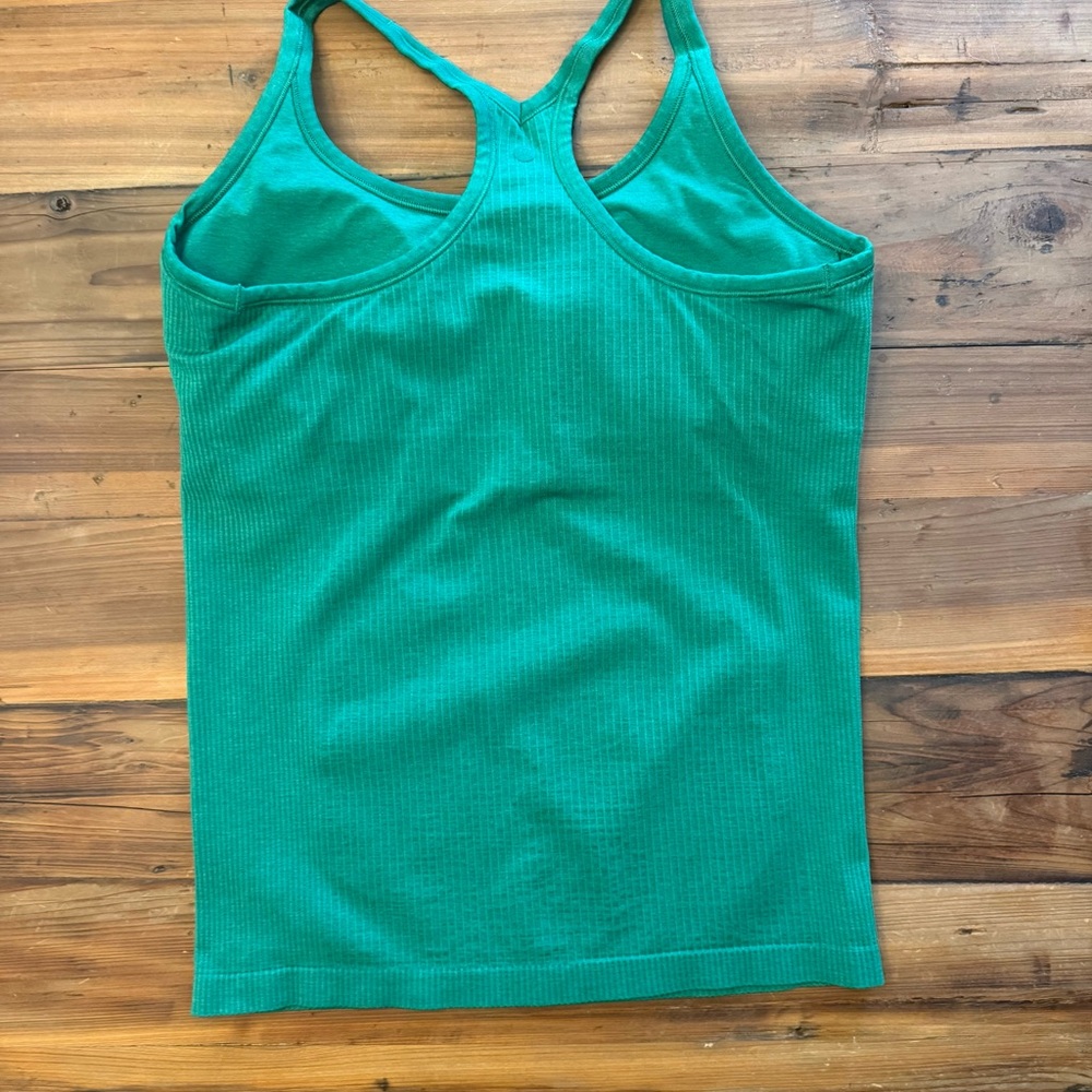 Women’s Lululemon Ebb To Street Green Tank Top Size 12 - Picture 2 of 7